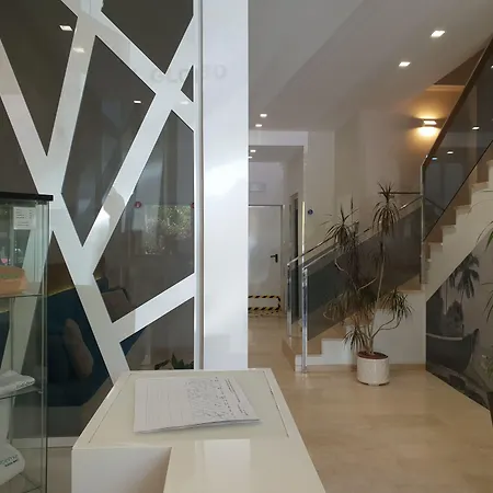 El Globo Hotel 2*
