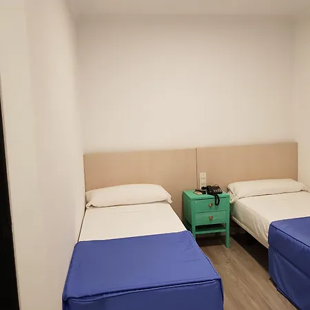 El Globo Otel 2*