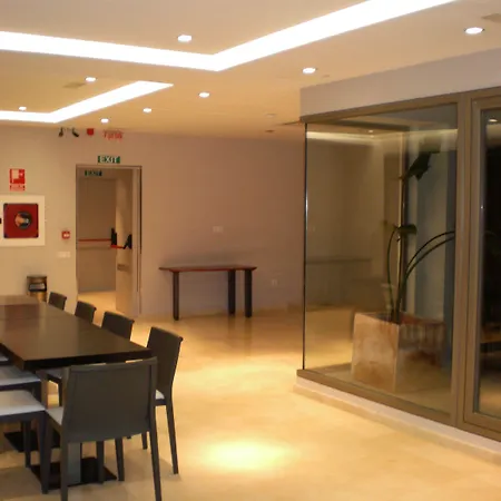 El Globo Otel 2*