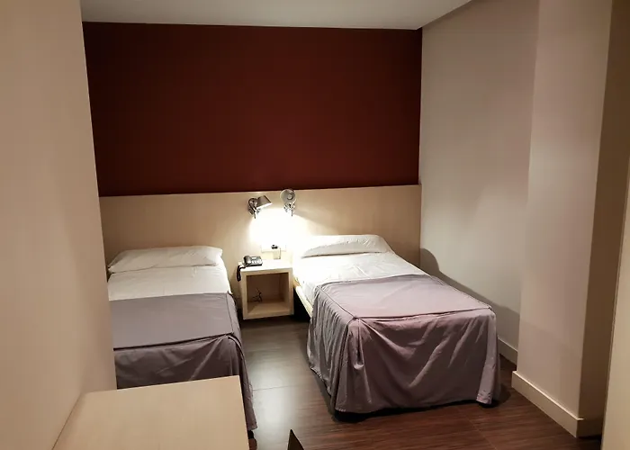 El Globo Hotel *